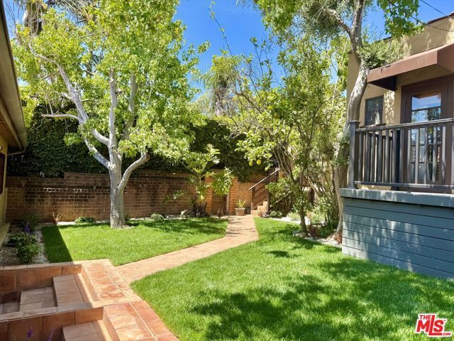 1901 Westholme Avenue, Los Angeles, CA 90025