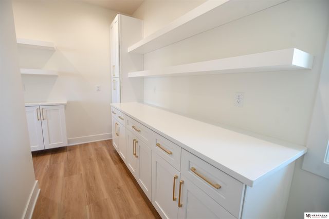 8700 Honeybee Lane, Lincoln, NE 68526