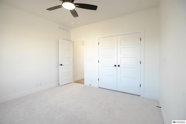 8700 Honeybee Lane, Lincoln, NE 68526