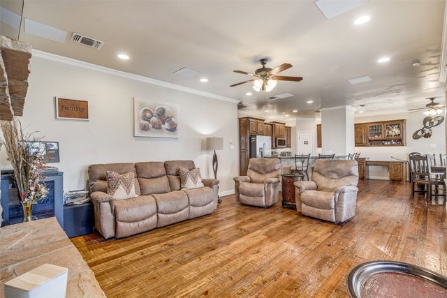 45 Muirfield Court, Graford, TX 76449