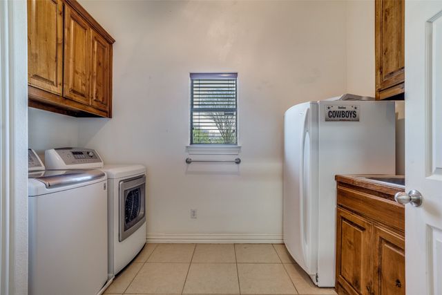 45 Muirfield Court, Graford, TX 76449