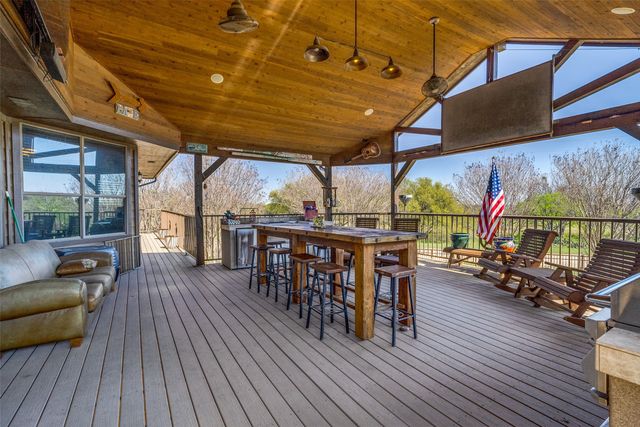 45 Muirfield Court, Graford, TX 76449