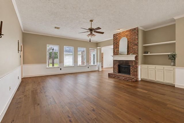 304 Melodywood Drive, Friendswood, TX 77546