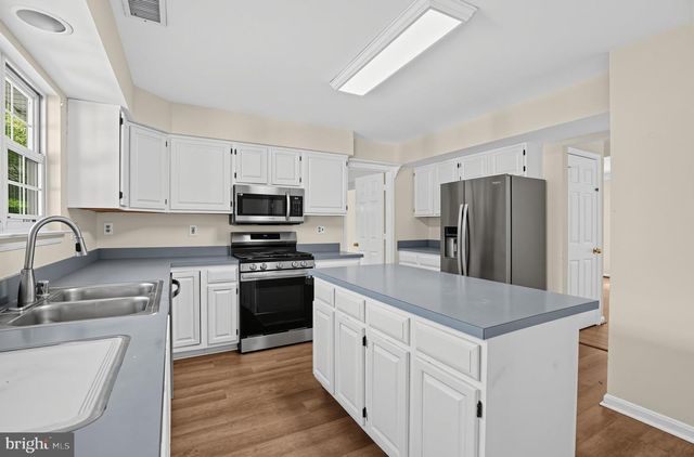 11702 COB CT, Waldorf, MD 20601