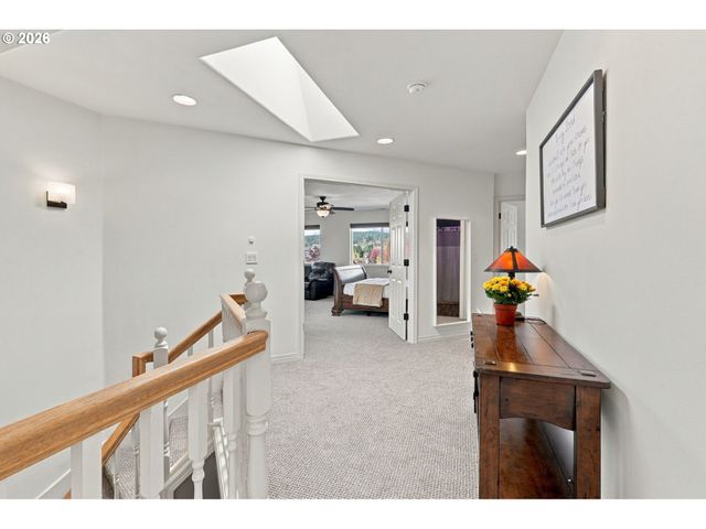 16283 Sw STAHL Dr, Portland, OR 97223