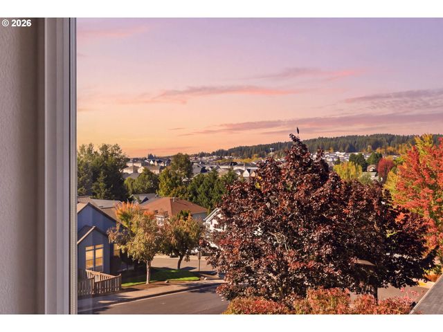 16283 Sw STAHL Dr, Portland, OR 97223