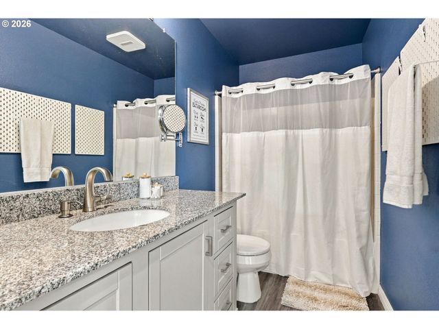 16283 Sw STAHL Dr, Portland, OR 97223