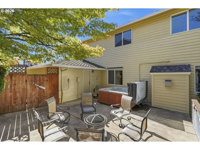 16283 Sw STAHL Dr, Portland, OR 97223