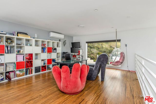 2350 San Marco Drive, Los Angeles, CA 90068