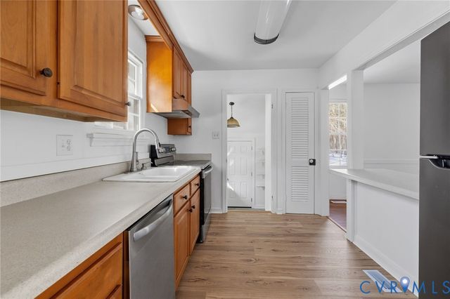 412 Pagebrook Dr, Richmond, VA 23238