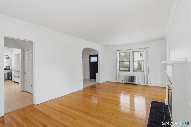 30 Walter Place, East Hartford, CT 06108