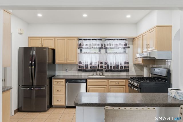 30 Walter Place, East Hartford, CT 06108