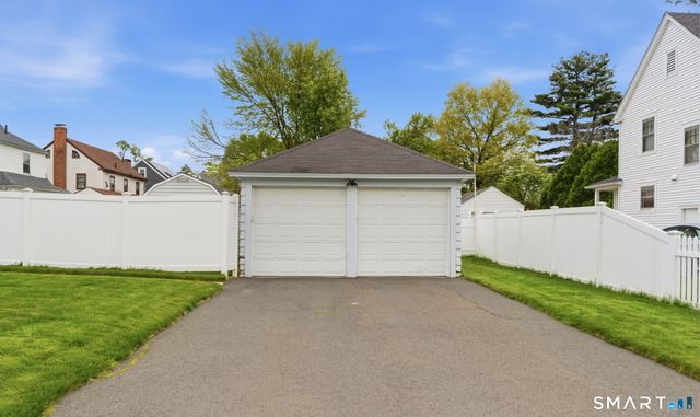 30 Walter Place, East Hartford, CT 06108