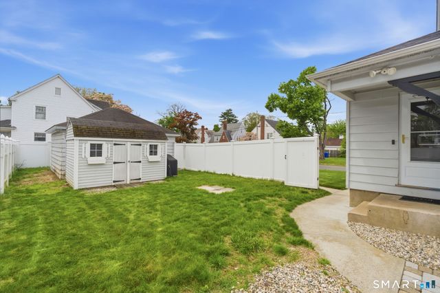30 Walter Place, East Hartford, CT 06108
