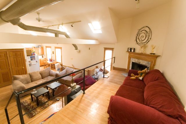 2239 N Clybourn Avenue 2, Chicago, IL 60614