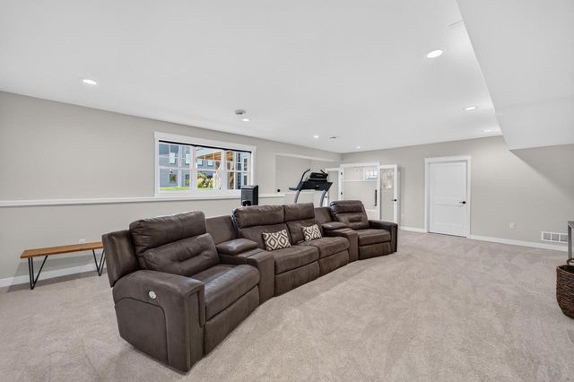 6257 Ronald Reagan Drive, Deforest, WI 53532