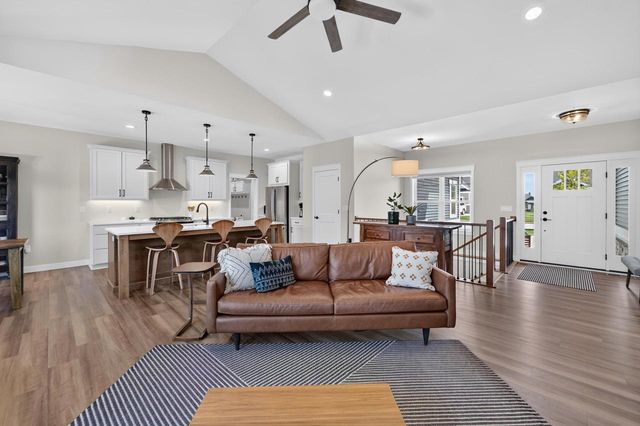 6257 Ronald Reagan Drive, Deforest, WI 53532