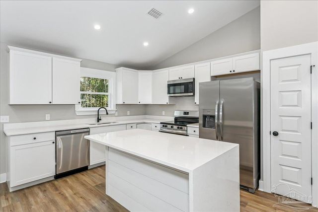 478 Ronda St, Pensacola, FL 32534