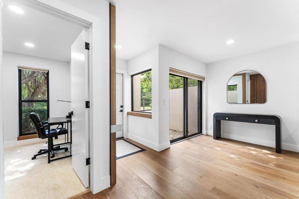 Image 10 of property listing at 541 N Ocean Boulevard 5610, Boca Raton, FL 33432