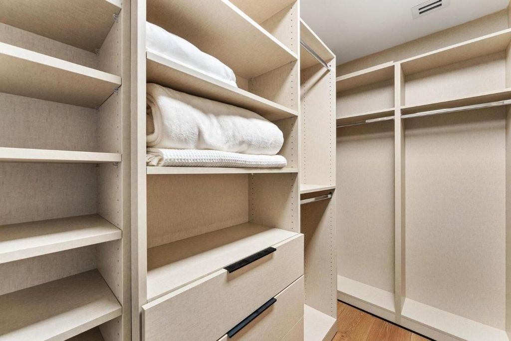 Image 31 of property listing at 541 N Ocean Boulevard 5610, Boca Raton, FL 33432