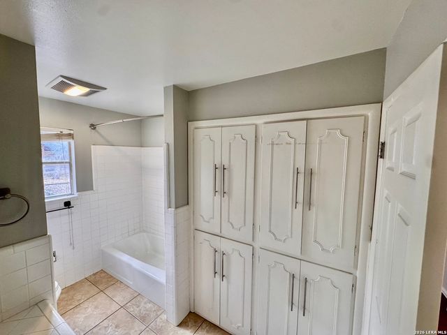 131 Canyon Oaks, San Antonio, TX 78232