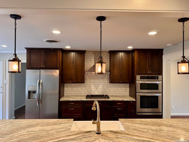 131 Canyon Oaks, San Antonio, TX 78232