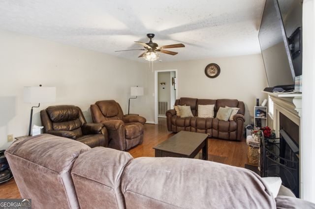 25 Sunrise Circle, Trion, GA 30753