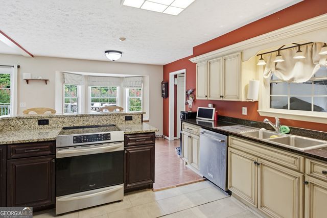 25 Sunrise Circle, Trion, GA 30753