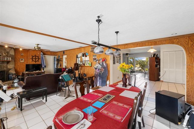 105 COUSLEY DRIVE SE, Port Charlotte, FL 33952