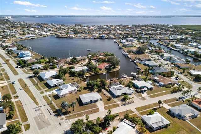 105 COUSLEY DRIVE SE, Port Charlotte, FL 33952