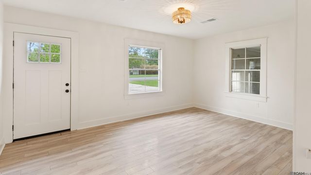 7165 Government St, Baton Rouge, LA 70806