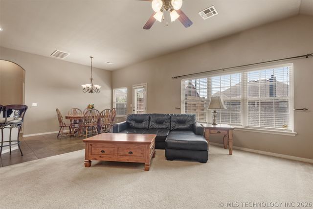 1228 E 134th Street, Glenpool, OK 74033