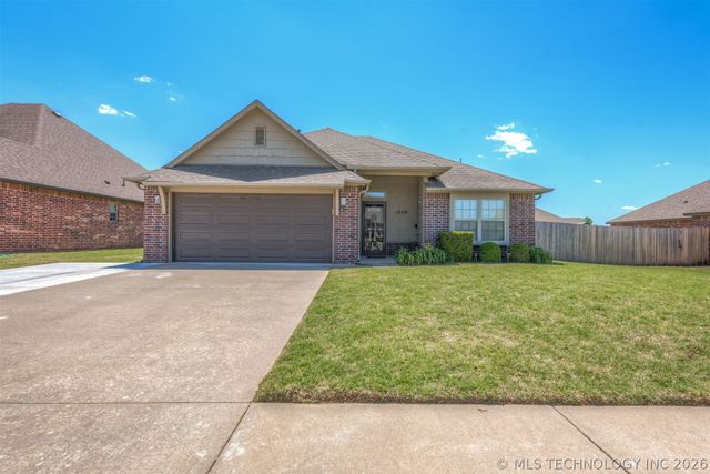 1228 E 134th Street, Glenpool, OK 74033