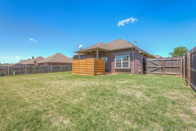1228 E 134th Street, Glenpool, OK 74033