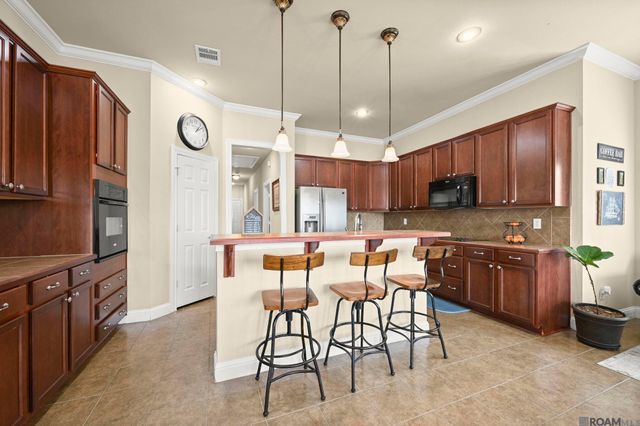 41227 Colonial Dr, Sorrento, LA 70778