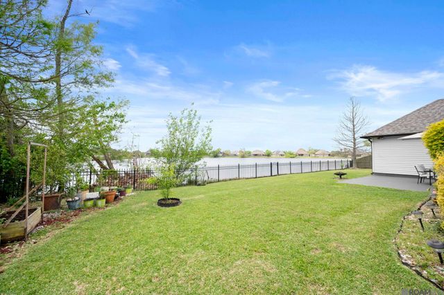 41227 Colonial Dr, Sorrento, LA 70778