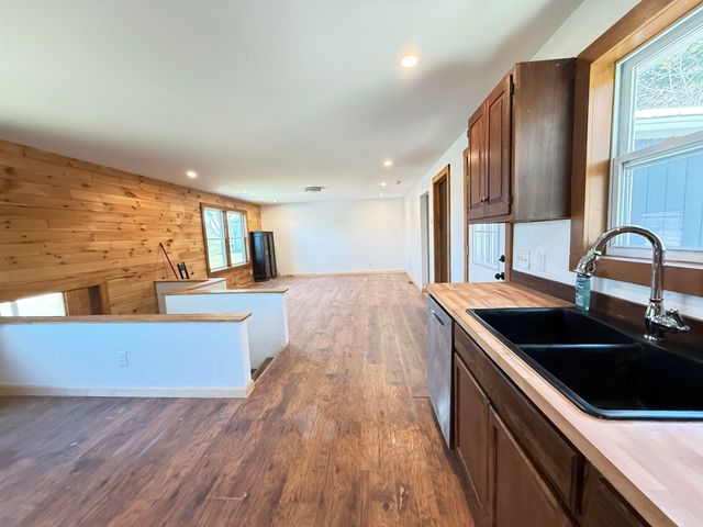 221A Southridge Street, Springfield, VT 05156