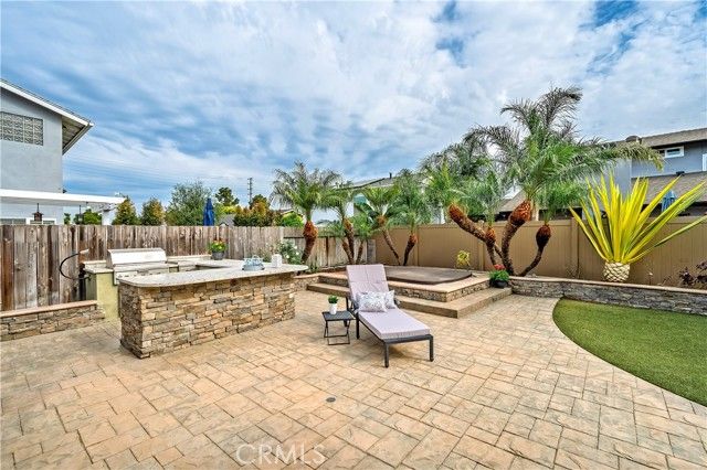20052 Tranquil Lane, Huntington Beach, CA 92646