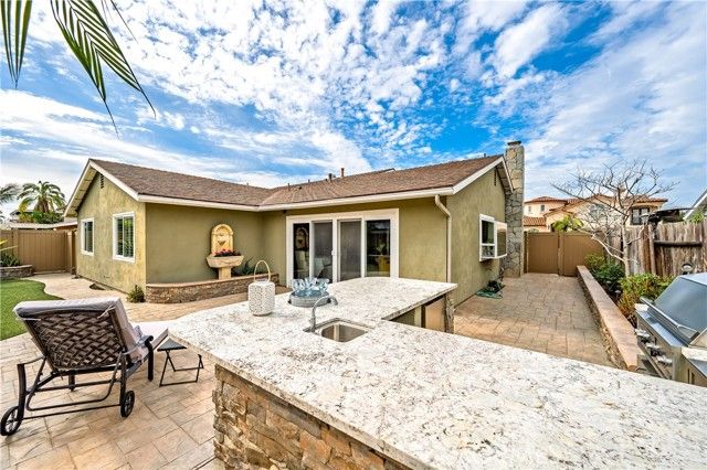 20052 Tranquil Lane, Huntington Beach, CA 92646