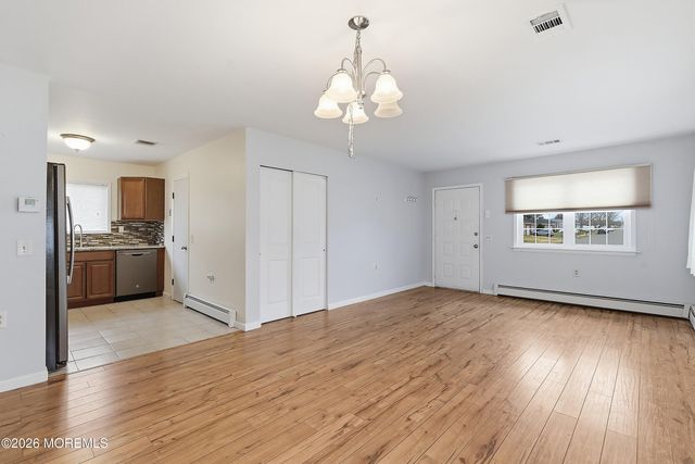 55 Hyannis Street, Toms River, NJ 08757