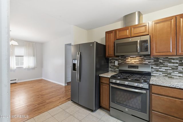 55 Hyannis Street, Toms River, NJ 08757