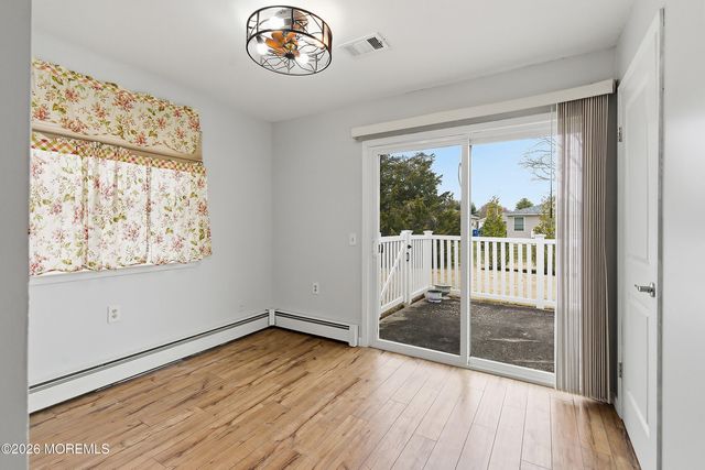 55 Hyannis Street, Toms River, NJ 08757