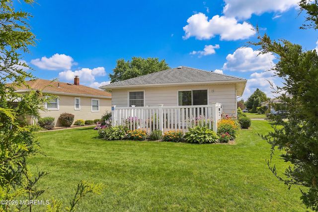 55 Hyannis Street, Toms River, NJ 08757