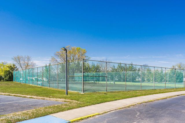 55 Hyannis Street, Toms River, NJ 08757