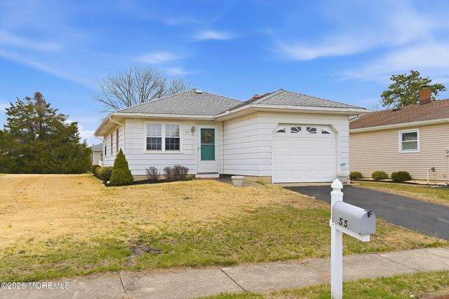 55 Hyannis Street, Toms River, NJ 08757