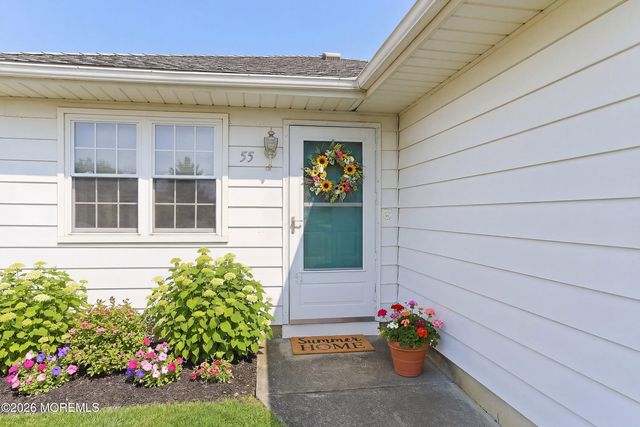 55 Hyannis Street, Toms River, NJ 08757