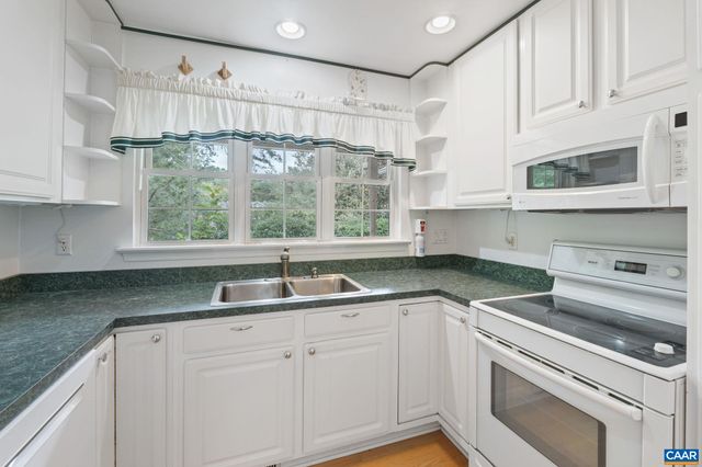 1 WINDY WAY, Palmyra, VA 22963