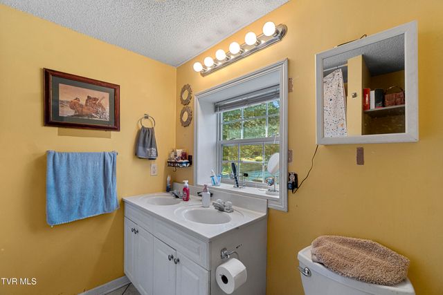 2205 Brown Springs Rd, Greeneville, TN 37743