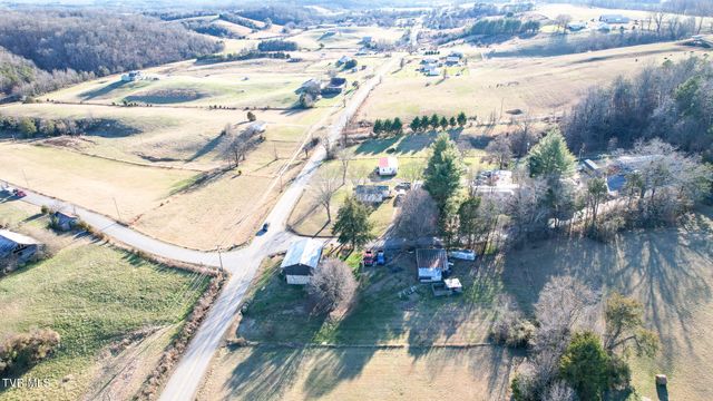 2205 Brown Springs Rd, Greeneville, TN 37743