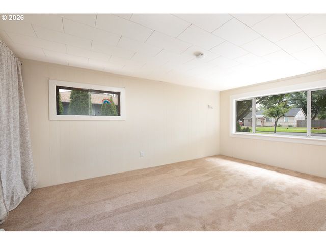 1404 CENTENNIAL Blvd, Springfield, OR 97477